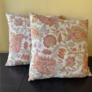 Pottery Barn 16 inch outdoor floral paisley pillow set of 2